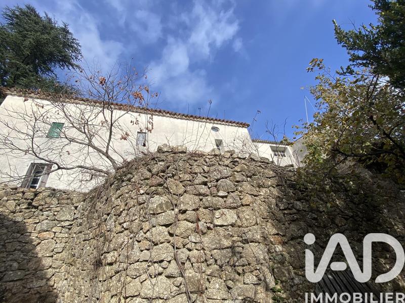 Maison - 160 m² - 11 pièces