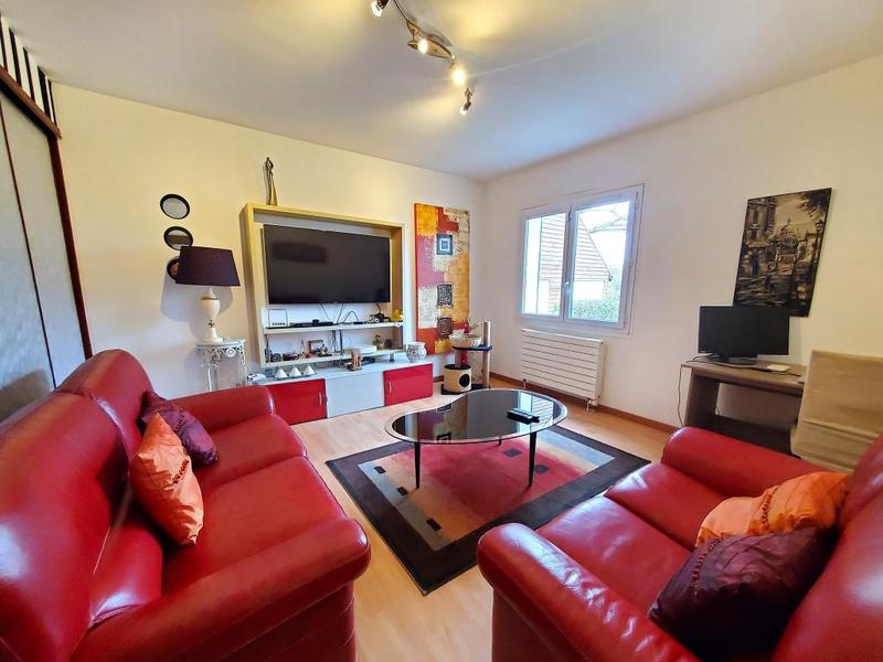 Maison - 236 m² - 10 pièces