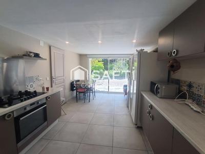 Maison - 160 m² - 9 pièces