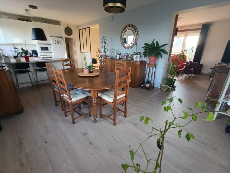 Maison - 261 m² - 11 pièces