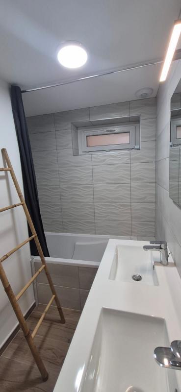 Maison - 196 m² - 6 pièces