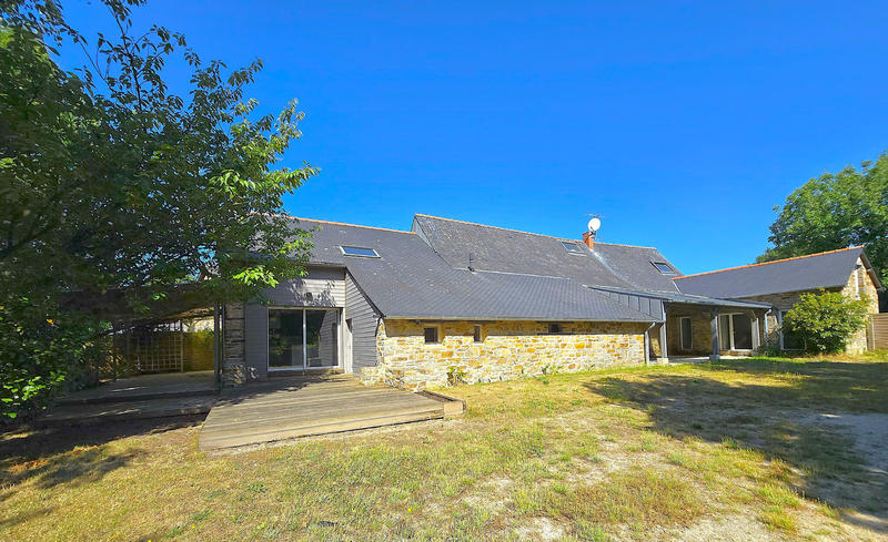 Propriété - 264 m² - 8 pièces