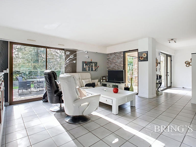 Maison - 162 m² - 6 pièces