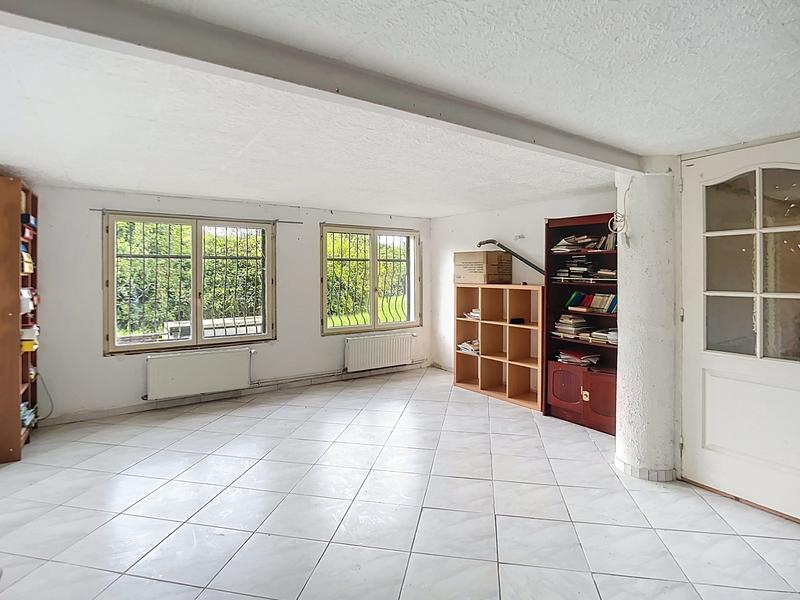 Maison - 293 m² - 11 pièces