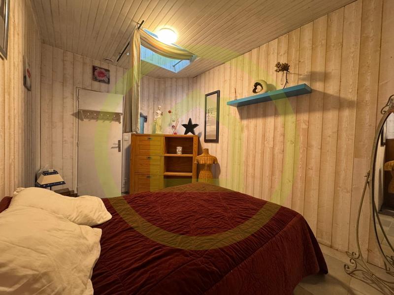 Maison - 224 m² - 7 pièces