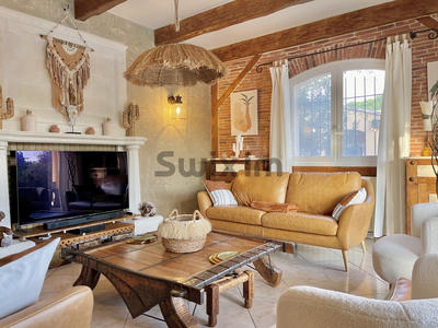 Propriété - 337 m² - 16 pièces