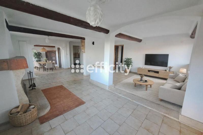 Villa - 170 m² - 6 pièces