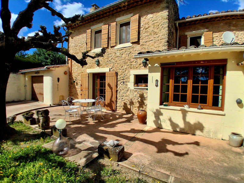 Maison - 84 m² - 3 pièces