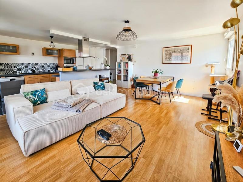 Appartement - 65 m² - 3 pièces