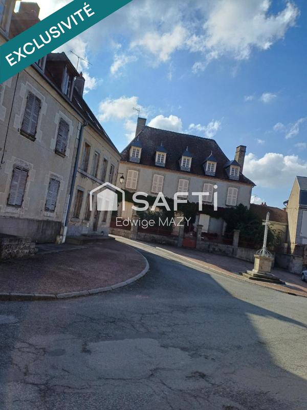 Maison - 244 m² - 8 pièces