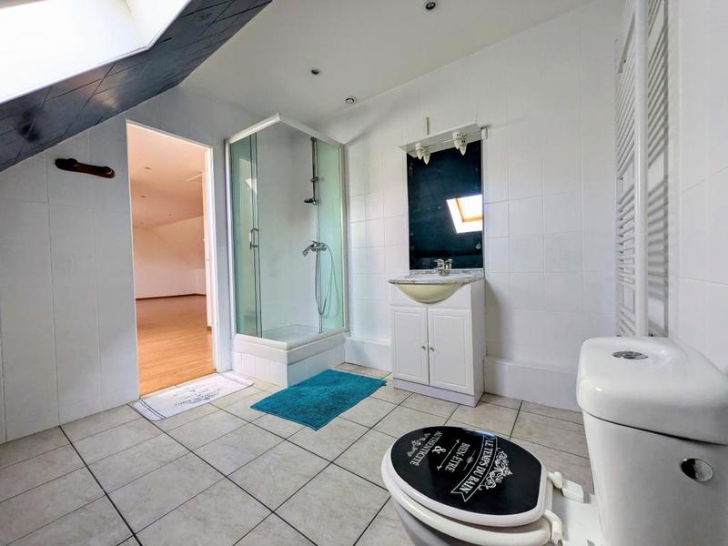 Maison - 140 m² - 6 pièces