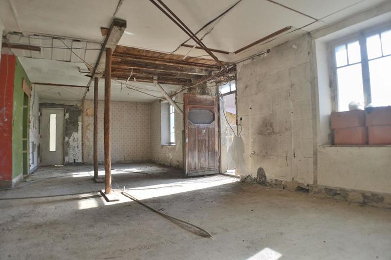 Maison - 400 m² - 18 pièces