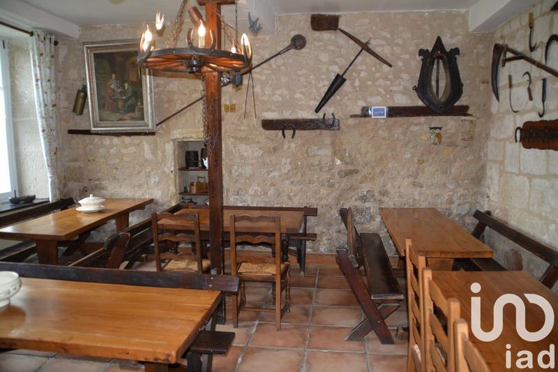 Maison - 410 m² - 10 pièces