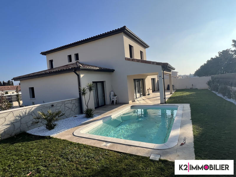 Villa - 160 m² - 5 pièces