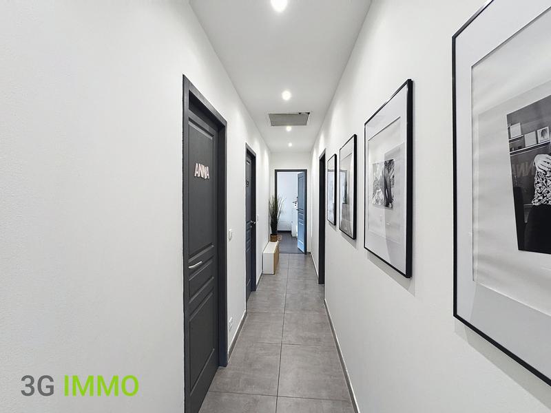 Maison traditionnelle - 145 m² - 6 pièces