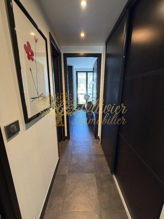 Appartement - 81 m² - 3 pièces