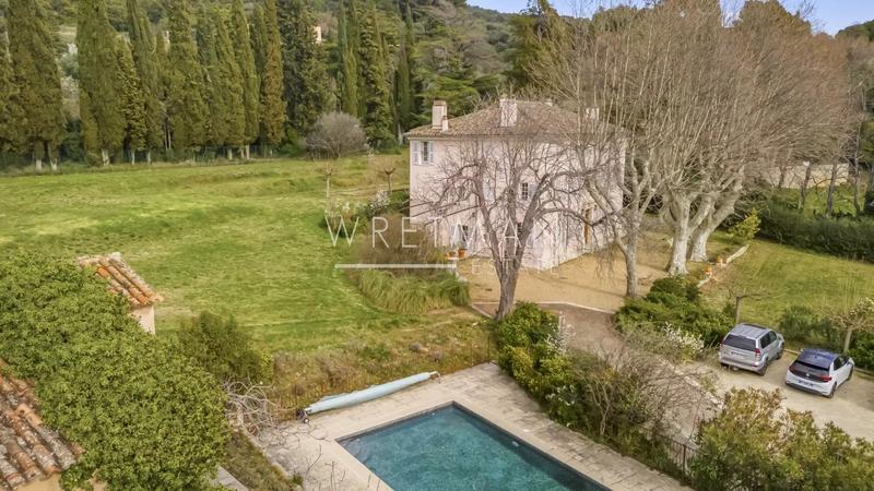Bastide - 433 m² - 14 pièces