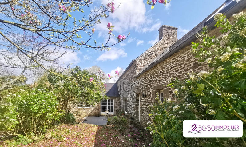 Maison ancienne - 250 m² - 9 pièces