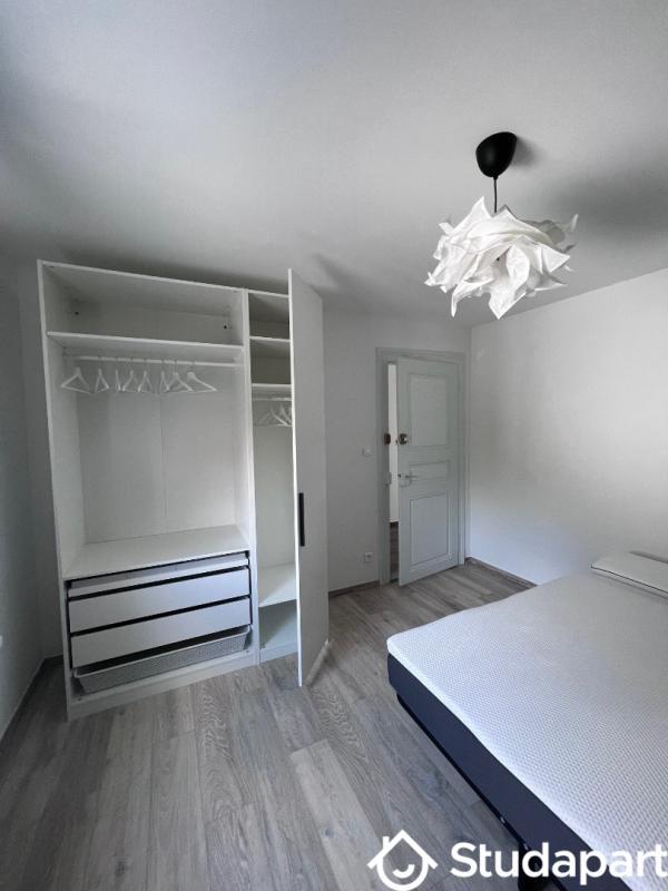 Chambre - 15 m² - 1 pièce