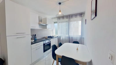 Appartement - 79 m² - 4 pièces