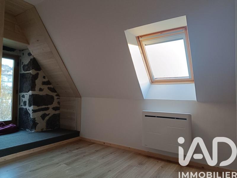 Maison - 96 m² - 4 pièces