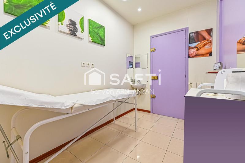 Local commercial - 67 m² - 5 pièces