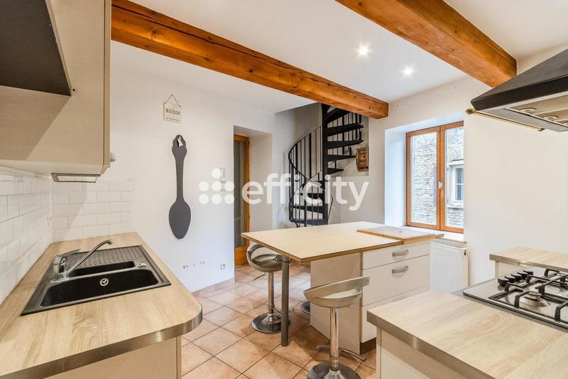 Maison - 129 m² - 8 pièces