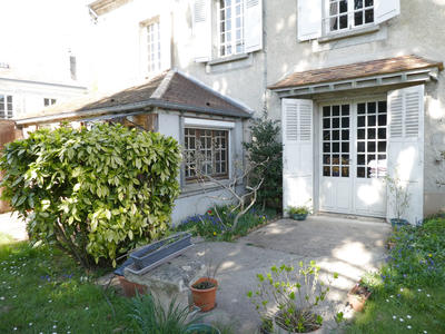 Maison - 155 m² - 8 pièces