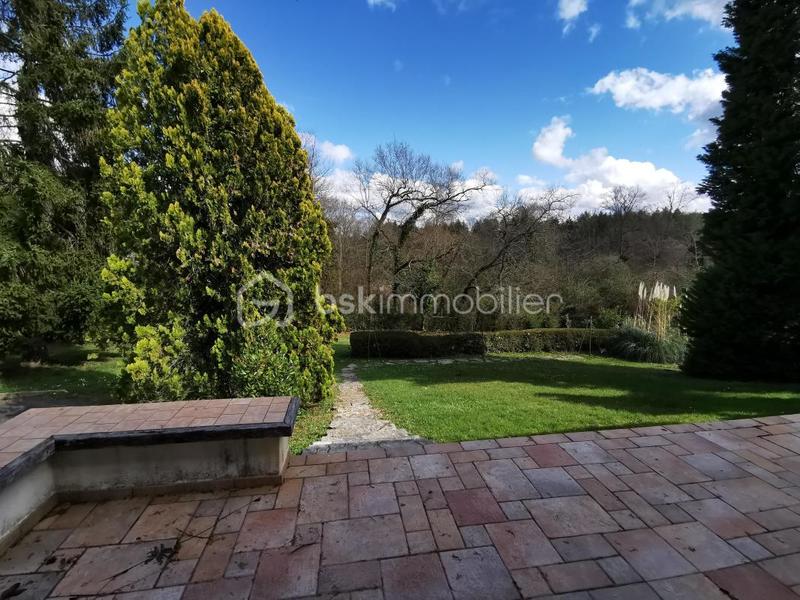 Maison traditionnelle - 162 m² - 5 pièces