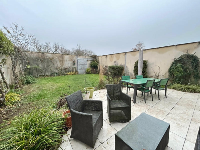 Maison - 315 m² - 6 pièces