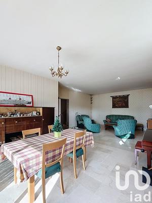 Maison - 167 m² - 6 pièces