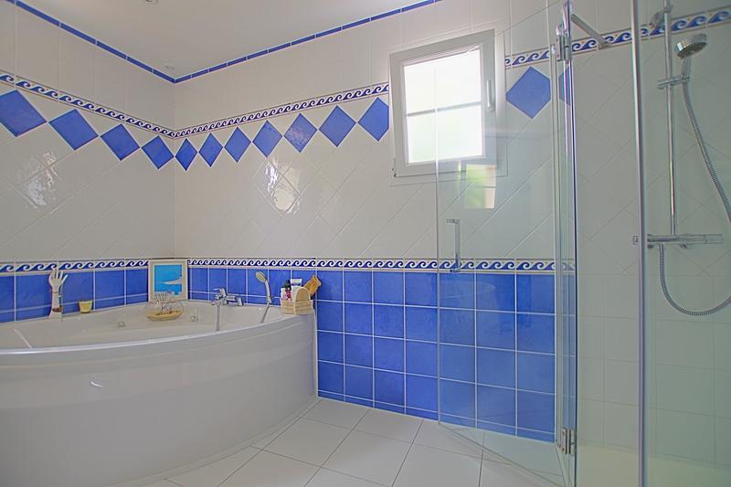 Maison - 143 m² - 5 pièces