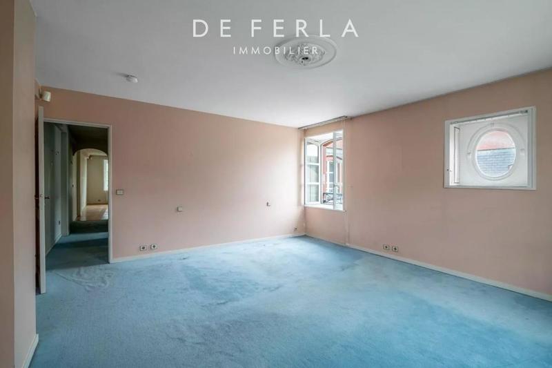 Appartement - 213 m² - 6 pièces