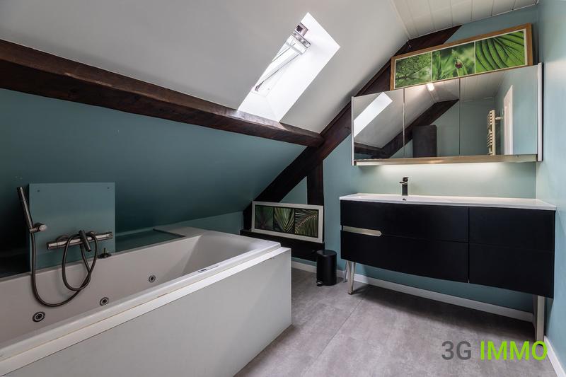 Maison - 200 m² - 7 pièces