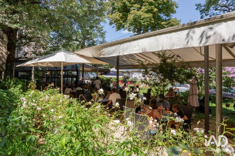 Local commercial - 212 m²