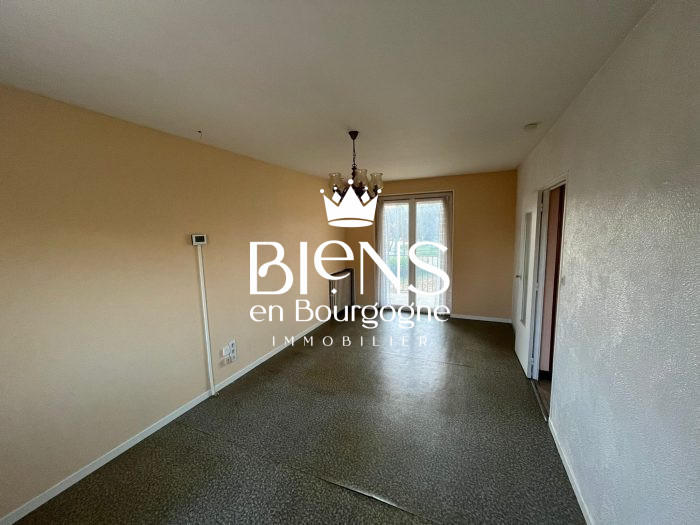 Maison - 85 m² - 5 pièces