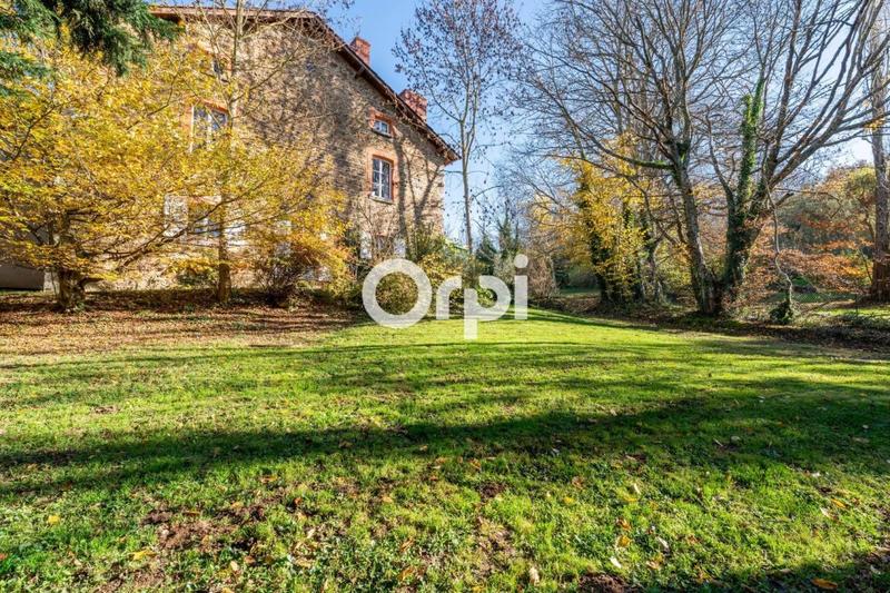 Propriété - 237 m² - 8 pièces