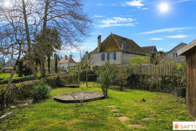 Maison - 252 m² - 11 pièces