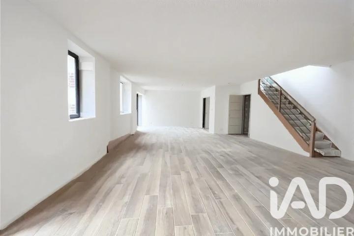 Maison - 145 m² - 6 pièces