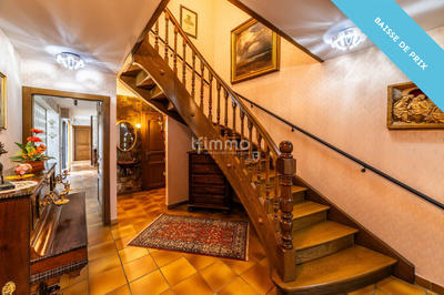 Maison - 270 m² - 5 pièces