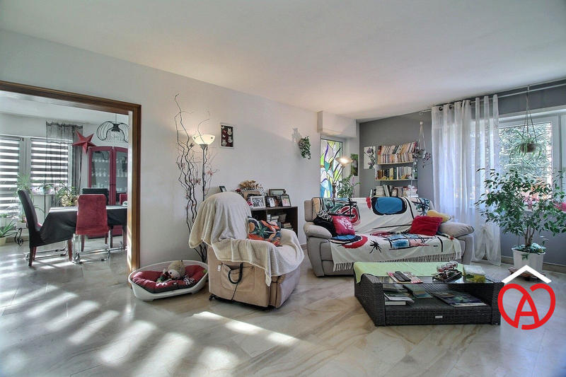 Appartement - 138 m² - 5 pièces