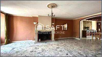 Maison - 331 m² - 8 pièces