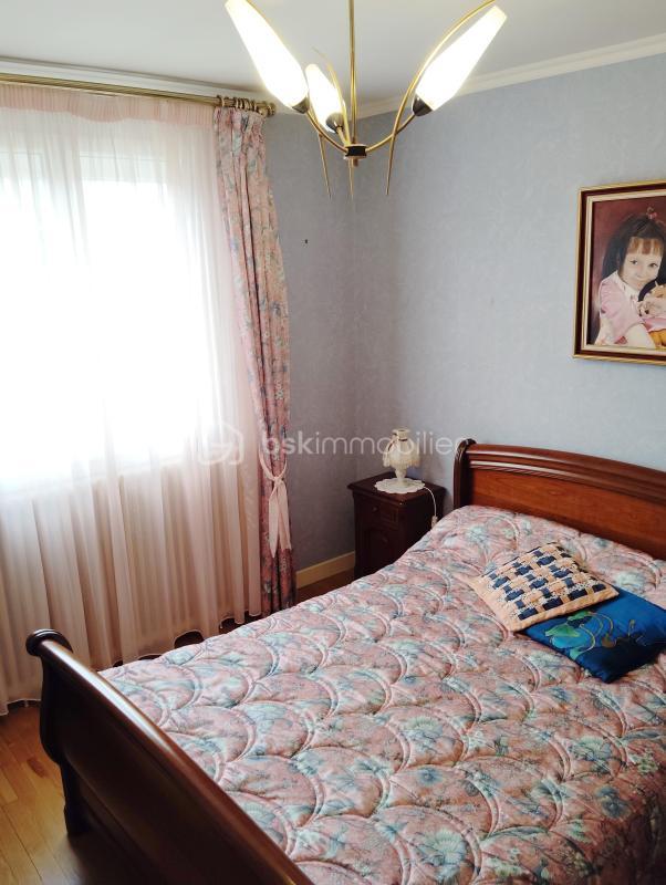 Maison - 121 m² - 5 pièces