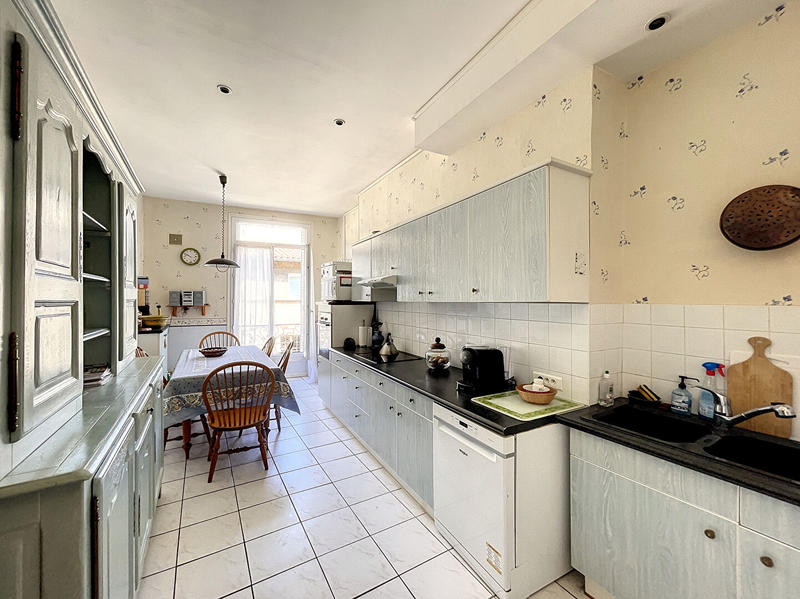 Appartement - 207 m² - 5 pièces