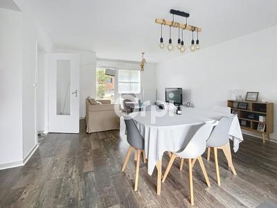 Maison - 104 m² - 4 pièces