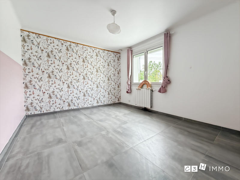 Appartement - 140 m² - 5 pièces