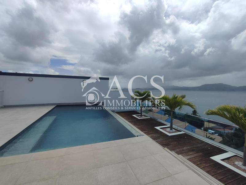 Appartement - 105 m² - 4 pièces