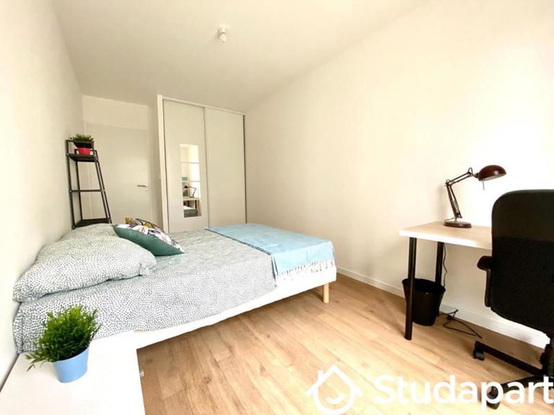 Chambre - 13 m² - 1 pièce