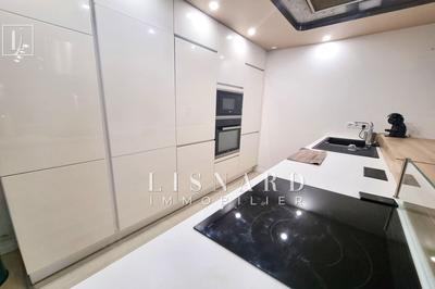 Appartement - 124 m² - 4 pièces