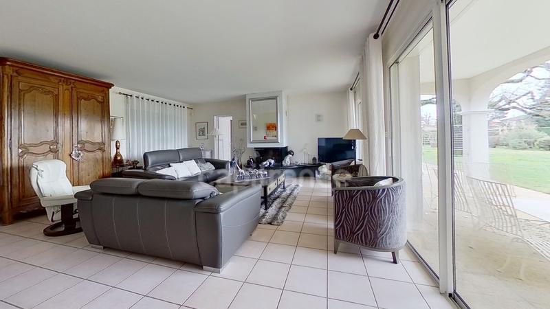 Villa - 220 m² - 7 pièces